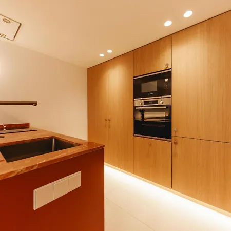 Bravissimo Vivaldi 4-5b, Monthly Girona